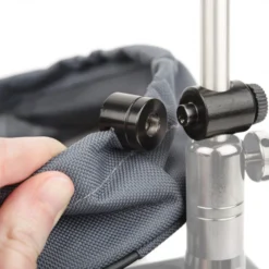 Trash Bin, Magnetic Release -Vis Vondst Verkoopwinkel CH TB1 4